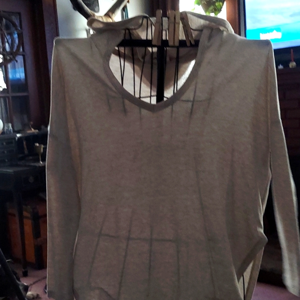 Hooded top